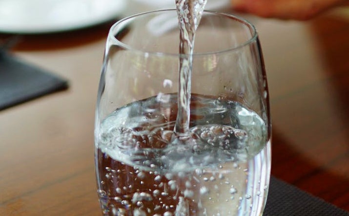 La importancia del agua para la salud La importancia del agua para la salud