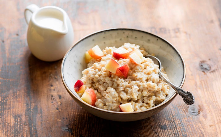 Avena con manzana, un desayuno balanceado Avena con manzana, un desayuno balanceado