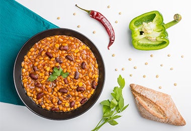 Chili vegetariano con frijoles Chili vegetariano con frijoles de soya