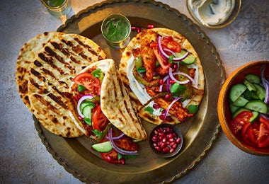 Tortillas de dieta rellenas de vegetales y carne.