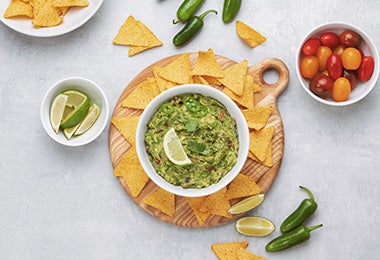 Comidas fritas totopos con guacamole México