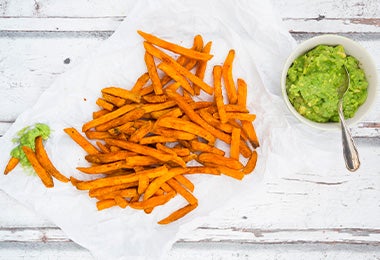 Hacer papas fritas con guacamole 