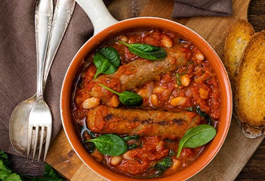 Cacerola llena de fríjoles para acelerar el metabolismo.