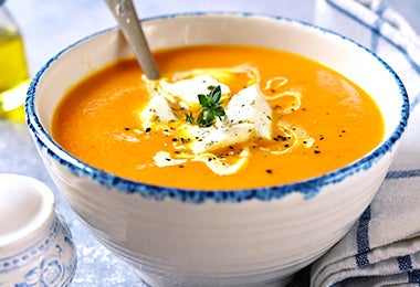 La sopa es una de las recetas con calabaza de castilla más populares.