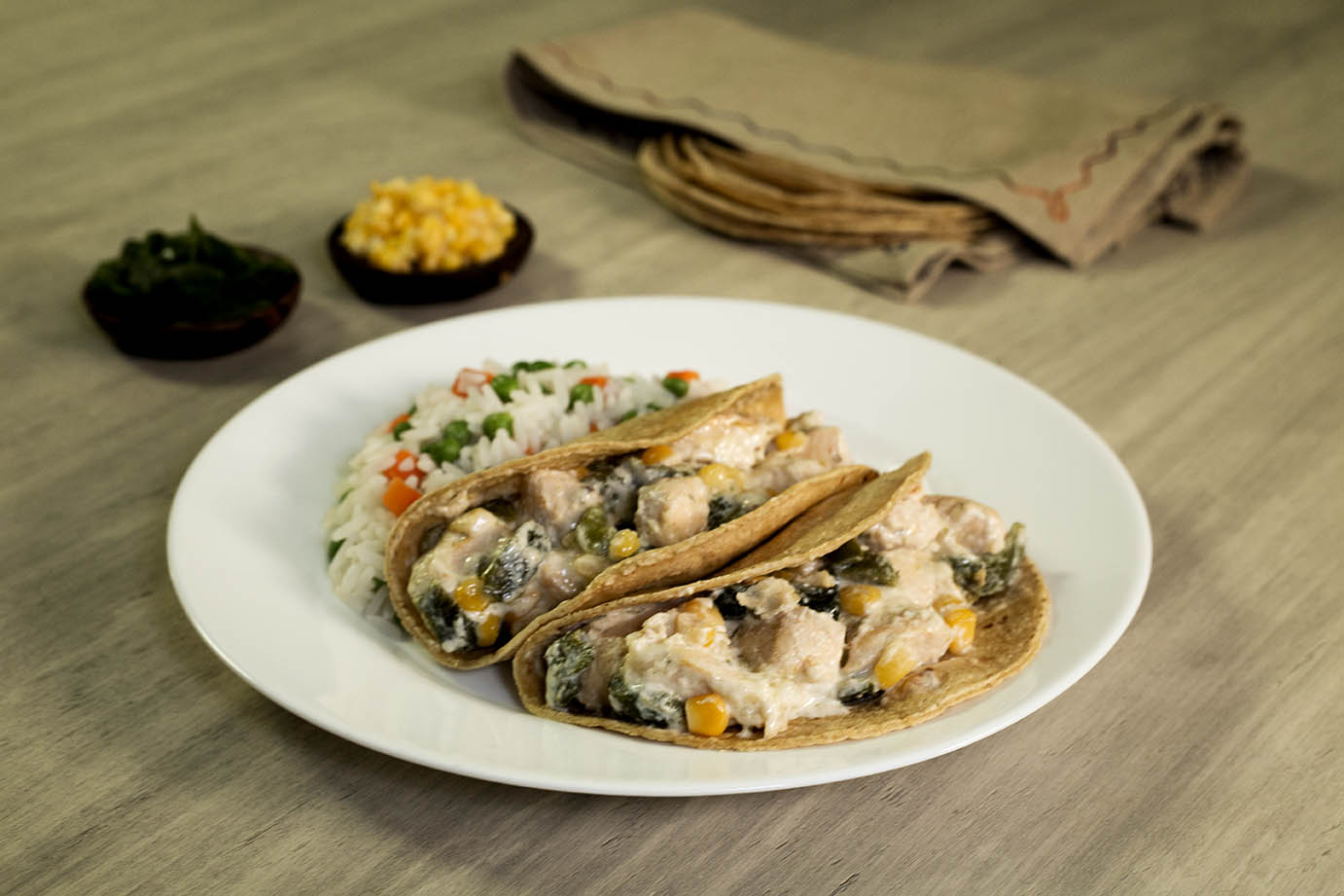 Pollo a la crema con elote y chile poblano | Recetas Nestlé