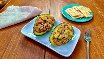 Aguacates Rellenos con Atún