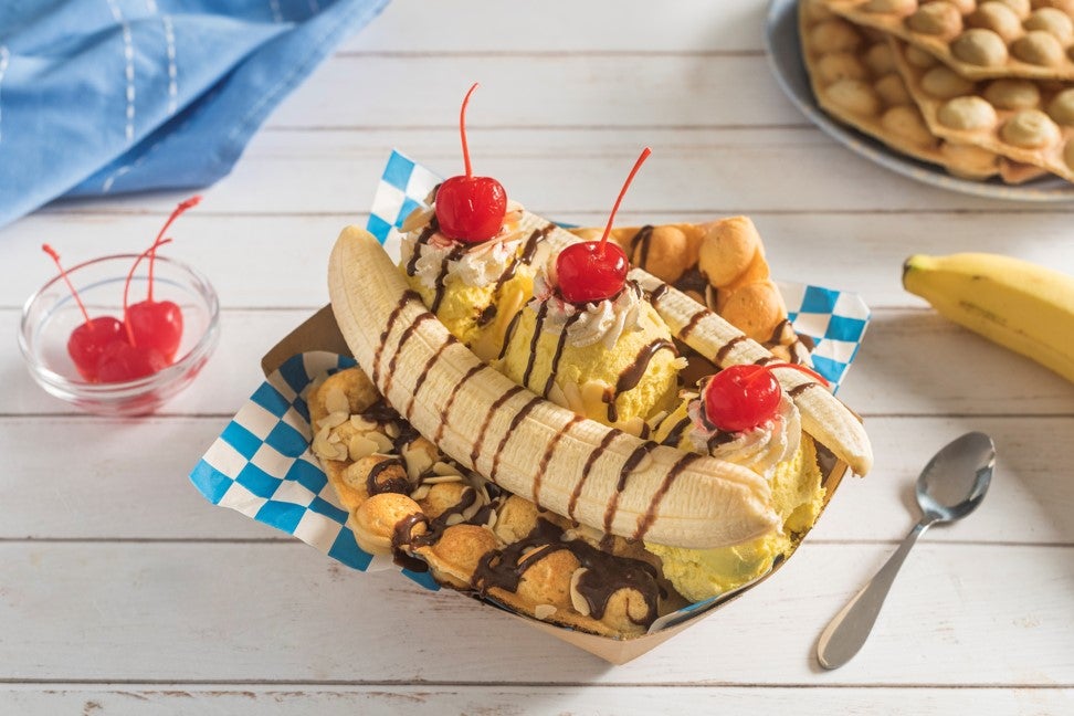 Bubble Waffle Banana Split Recetas Nestlé