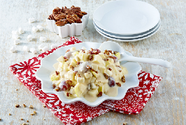 Ensalada de manzana con bombones navideñ