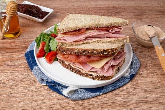 Sándwich con Aderezo de Chipotle Dulce