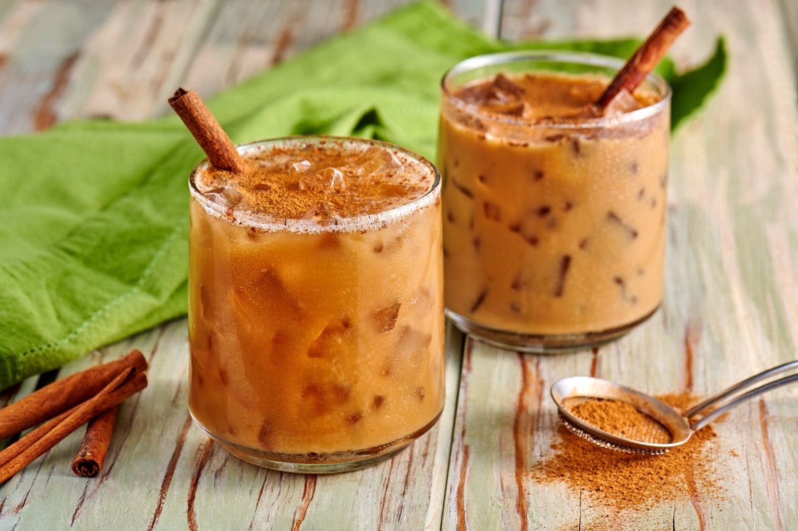 Cold Brew Decaf con café caramel STARBUCKS Recetas Nestlé