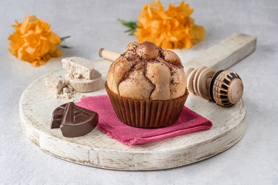 Cupcakes de Pan de Muerto con Chocolate | Recetas Nestlé
