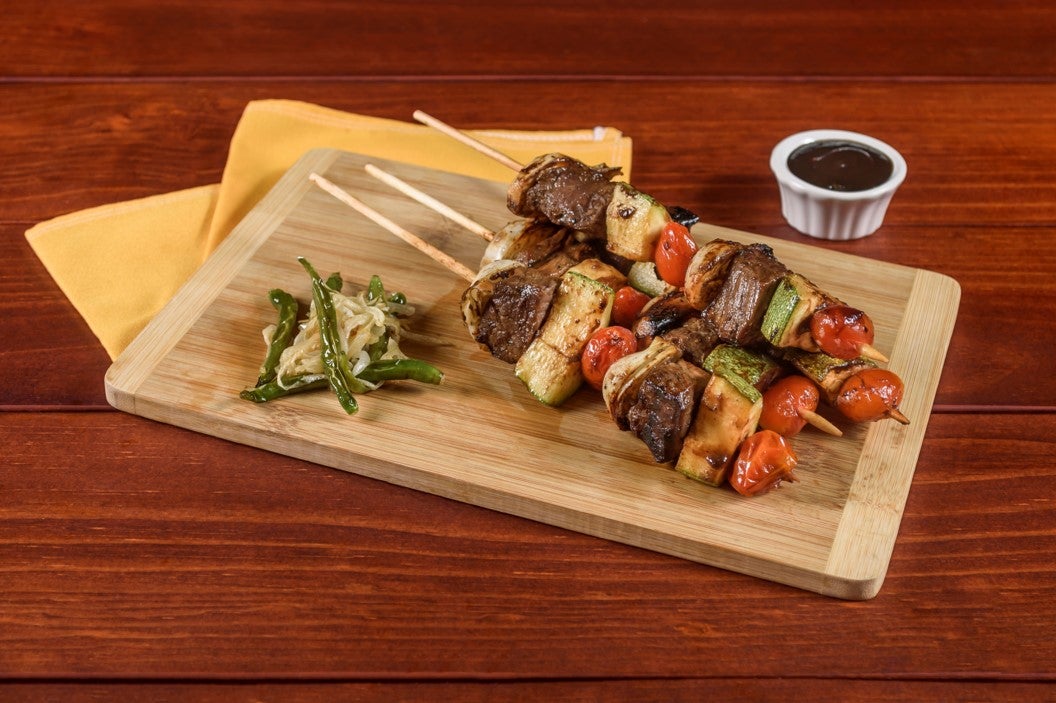 Brochetas de Res en Salsa de Tamarindo