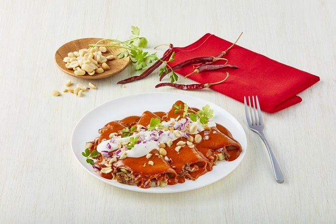 Enchiladas en salsa de cacahuate