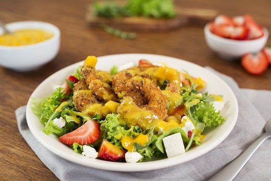 ENSALADA CON CAMARONES Y MANGO