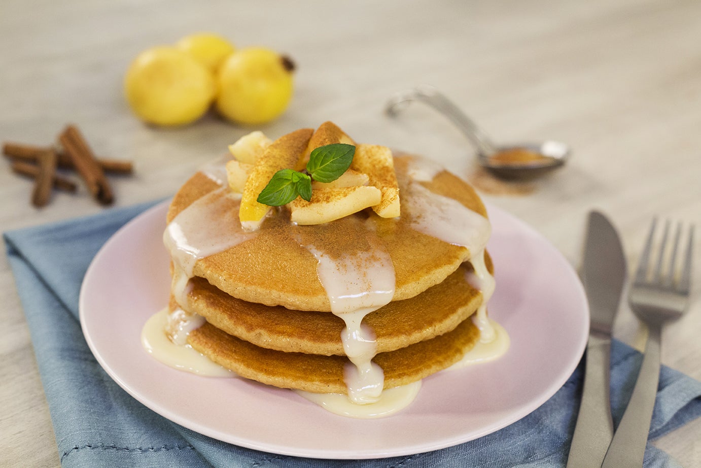 Hot cakes de guayaba