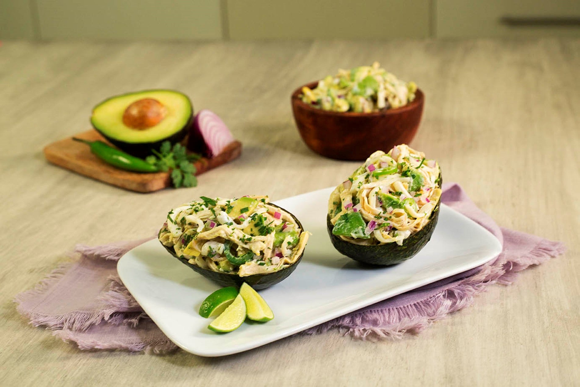 Aguacate relleno de pollo