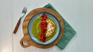Queso Panela en Salsa de Poblano