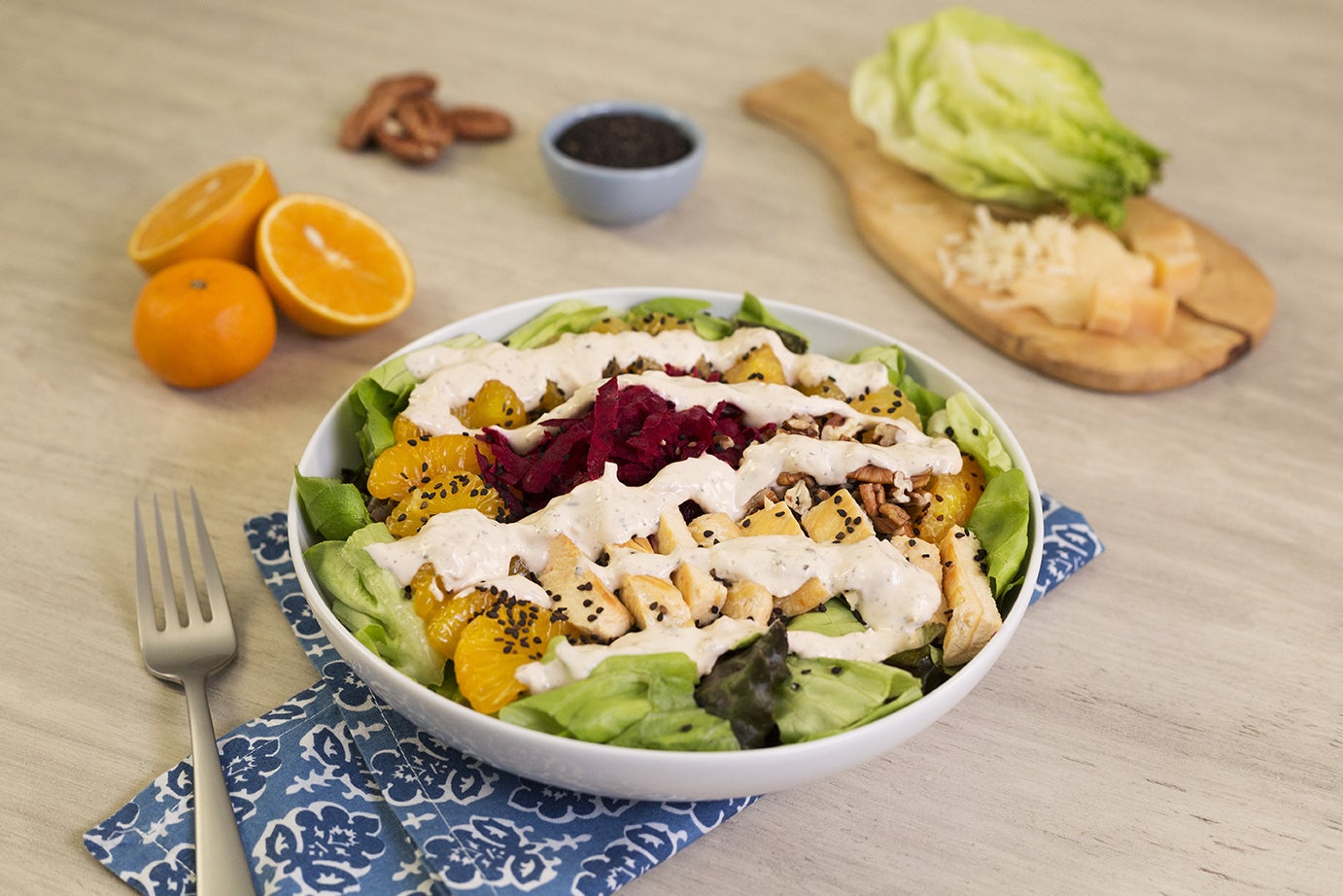 Ensalada con aderezo de parmesano