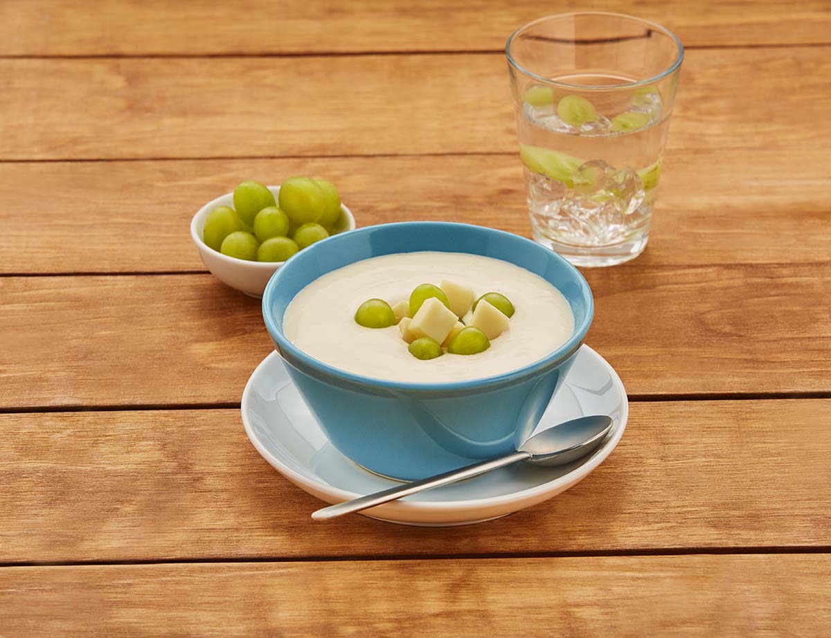 Crema de queso con uvas Recetas Nestlé