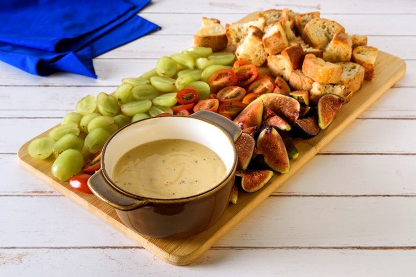 Delicioso Fondue de tres quesos Recetas Nestlé