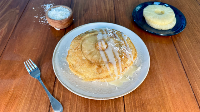 Hot Cakes Volteado de Piña