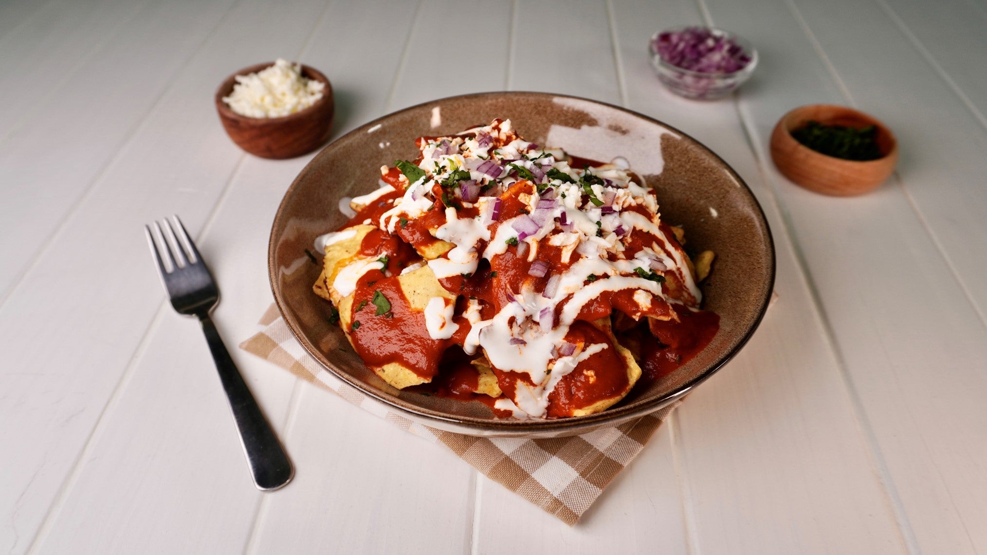 Chilaquiles en Salsa de Guajillo