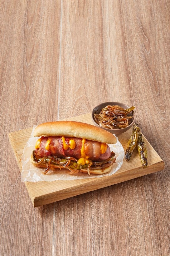 Hot dog con chiles toreados