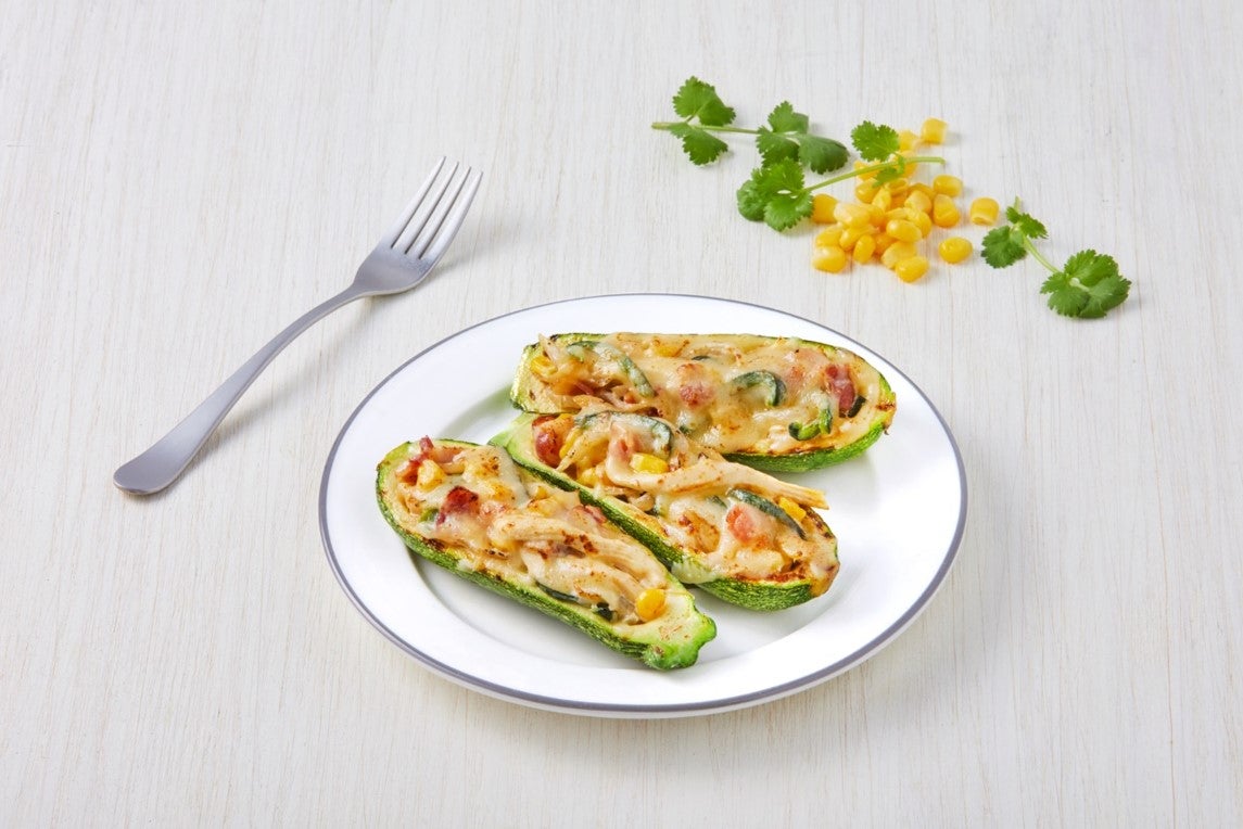 Calabacitas rellenas de rajas con crema | Recetas Nestlé