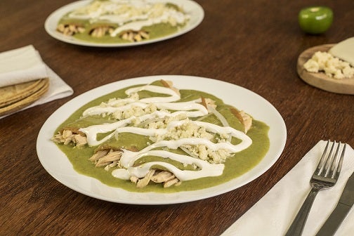 Enchiladas verdes cremosas