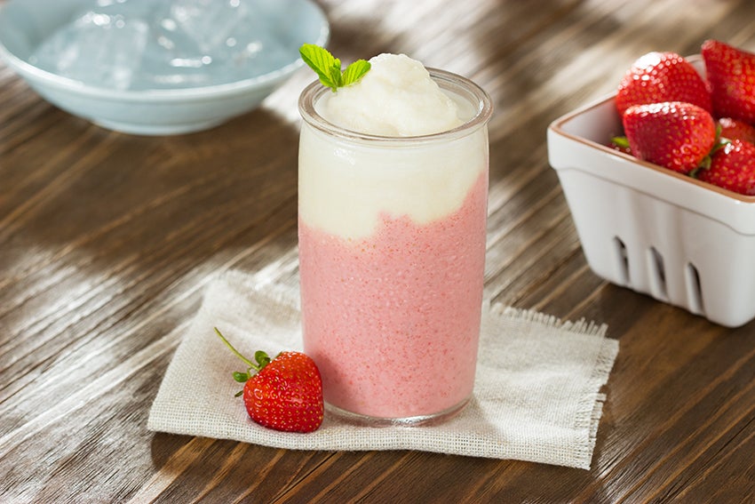 Frappé de fresa Tips saludables Recetas Nestlé