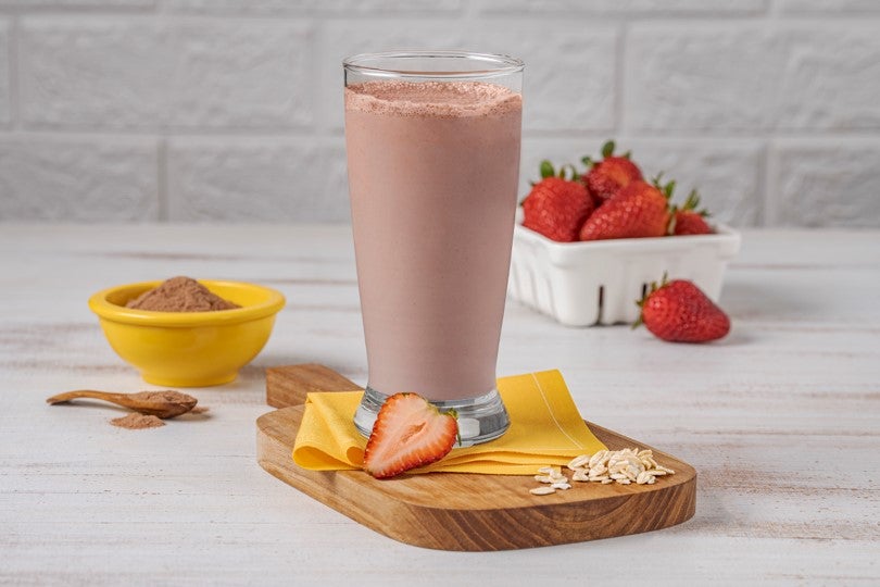 Licuado de Chocolate con Fresa y Granola