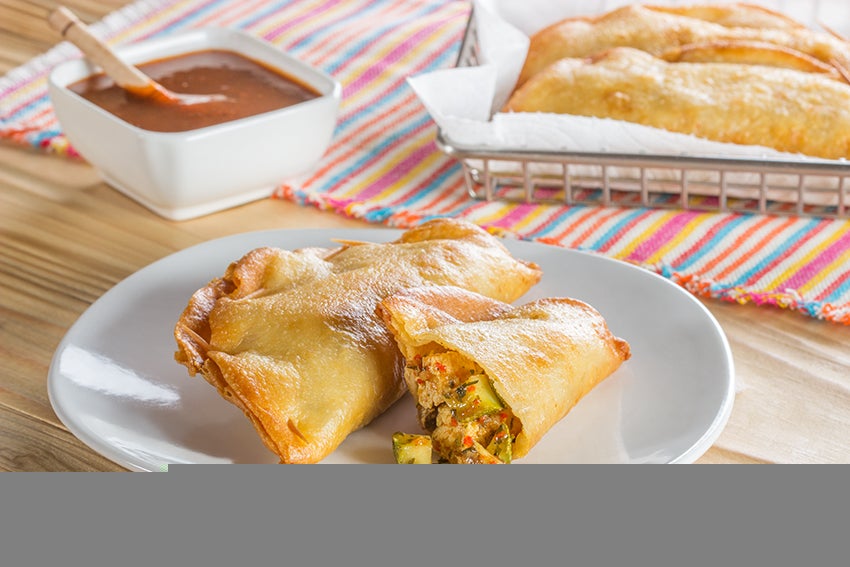 Quesadillas de pollo con vegetales a la leña