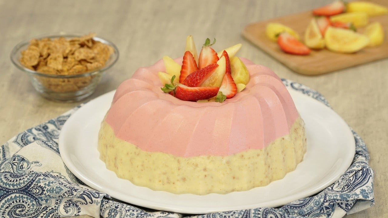 Gelatina de Yogurt, Fresa y Guayaba Recetas Nestlé
