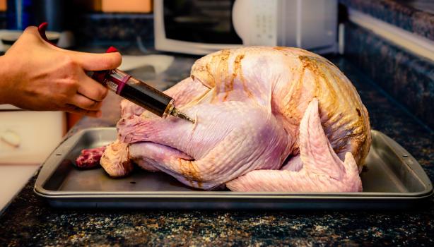 inyectar pavo de navidad