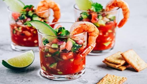 cocteles y ceviches