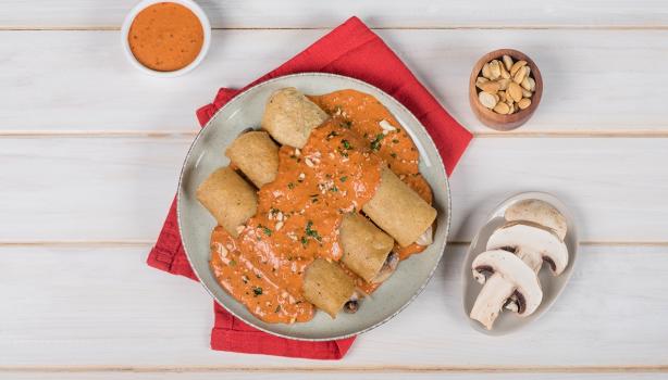 enchiladas hongos salsa cacahuate