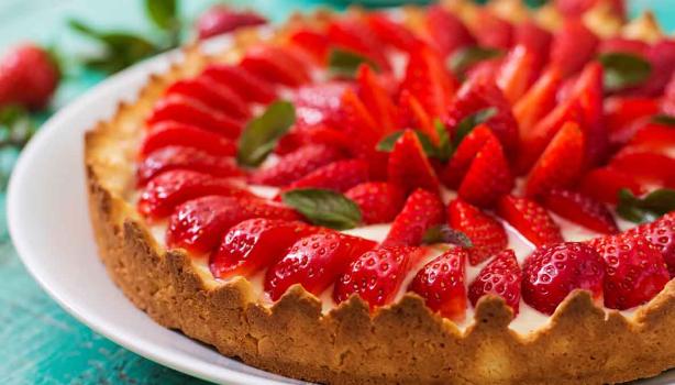 Tarta de fresa, receta para conmemorar mes de la mujer 