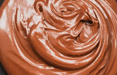 Aprende a derretir chocolate a baño María con Recetas Nestlé®.