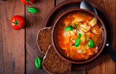 plato de sopa marinera
