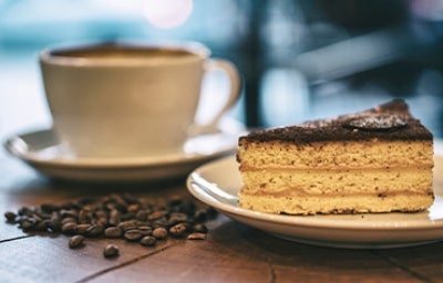 Una crema para rellenar en con un pastel de café. Una crema para rellenar en con un pastel de café.