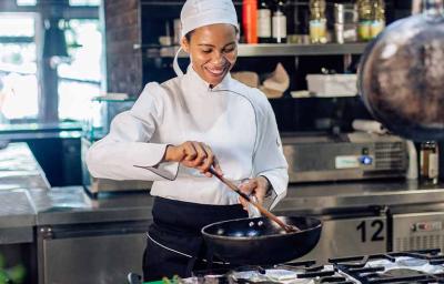 Homenaje a las chefs mujeres en su día Homenaje a las chefs mujeres en su día