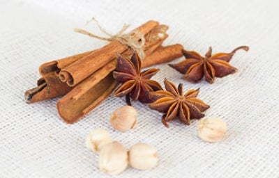 Anís estrella con astillas de canela Anís estrella con astillas de canela