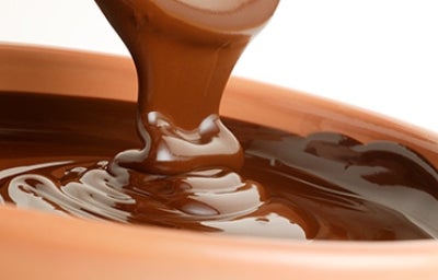 Bol de pudín de chocolate