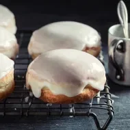 Prepara y decora donas caseras como si fueras un profesional.