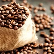 Día internacional del café granos en bolsa 