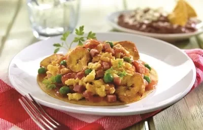 huevos motuleños huevos motuleños