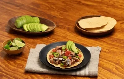 Tostadas de sardina Tostadas de sardina