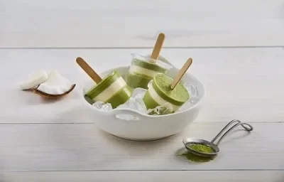 Paletas heladas matcha coco Paletas heladas matcha coco