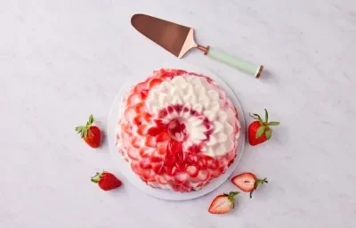 GELATINA de FRESAS con CREMA preparada con Leche Condensada LA LECHERA®