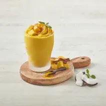 Smoothie mango golden milk